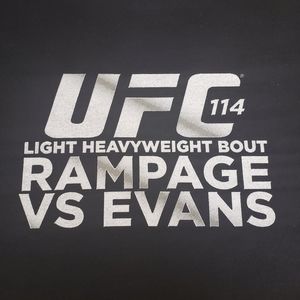 NWOT Vintage UFC 114 Rampage vs Evans